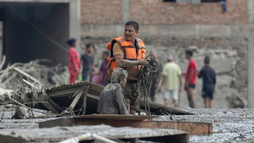 Deslave en Nepal: van 392 muertos  y mil 468 personas desaparecidas
