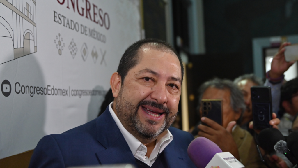 Congreso del Edomex dona 37.96 toneladas para “lomitos y michis”; Paco Vázquez destaca solidaridad