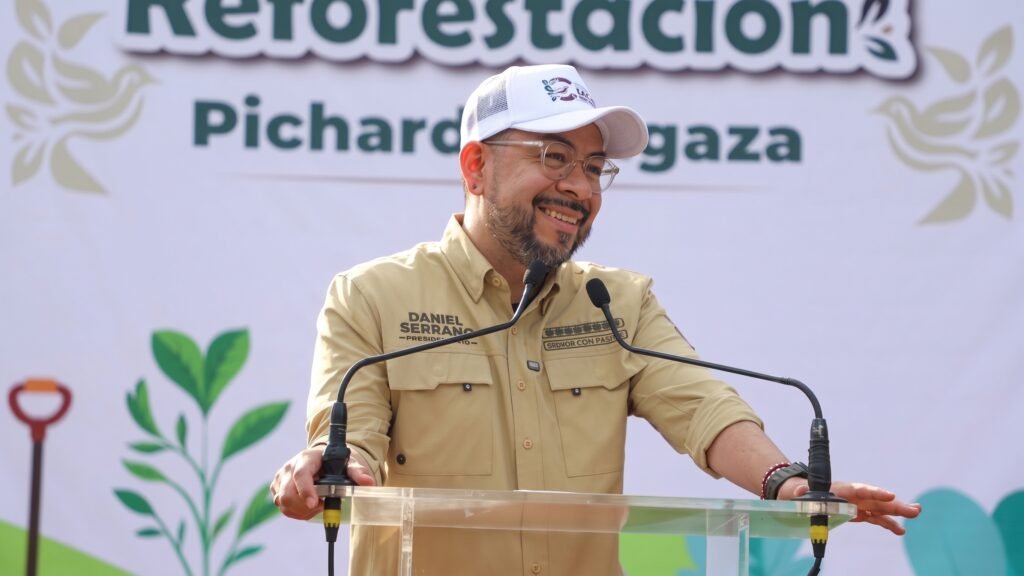 Daniel Serrano, Cuautitlán Izcalli, reforestación, árboles, Parque Ecológico Pichardo Pagaza, medio ambiente, conservación ambiental, CONAGUA, Presa Lago de Guadalupe, Estado de México, áreas naturales protegidas