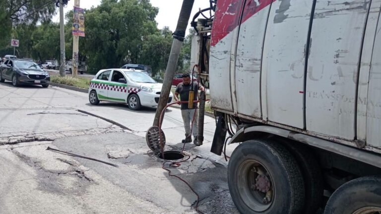 Juanita Carrillo previene inundaciones en Cuautitlán; impulsa desazolve de calles y avenidas principales