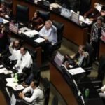 Avalan en el Senado reforma de Sheinbaum contra la doble nacionalidad