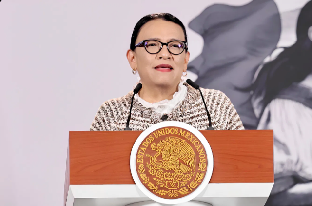 Rosa Icela Rodríguez, secretaria de Gobernación, durante su intervención ante senadores de Morena