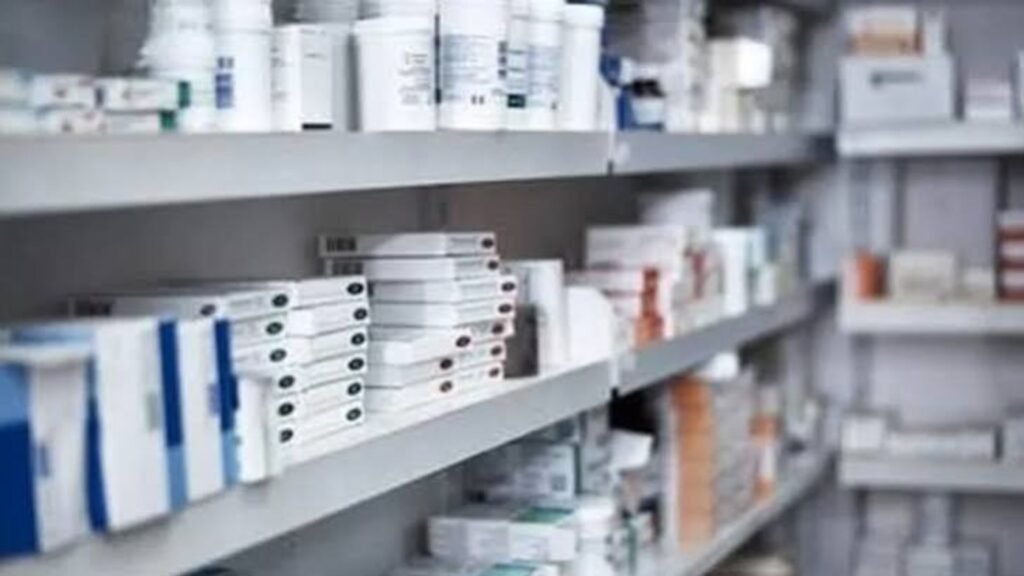 Salud reconoce desvío de medicinas para su venta ilegal; preparan digitalizar tratamientos 