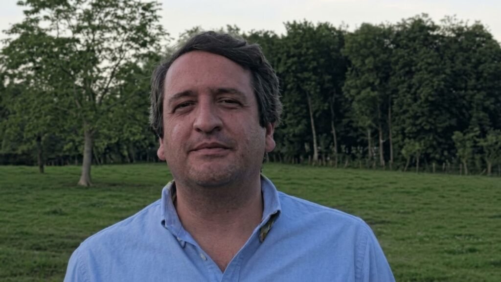 Andy López formaliza registró en Morena; va por diputación federal en Tabasco